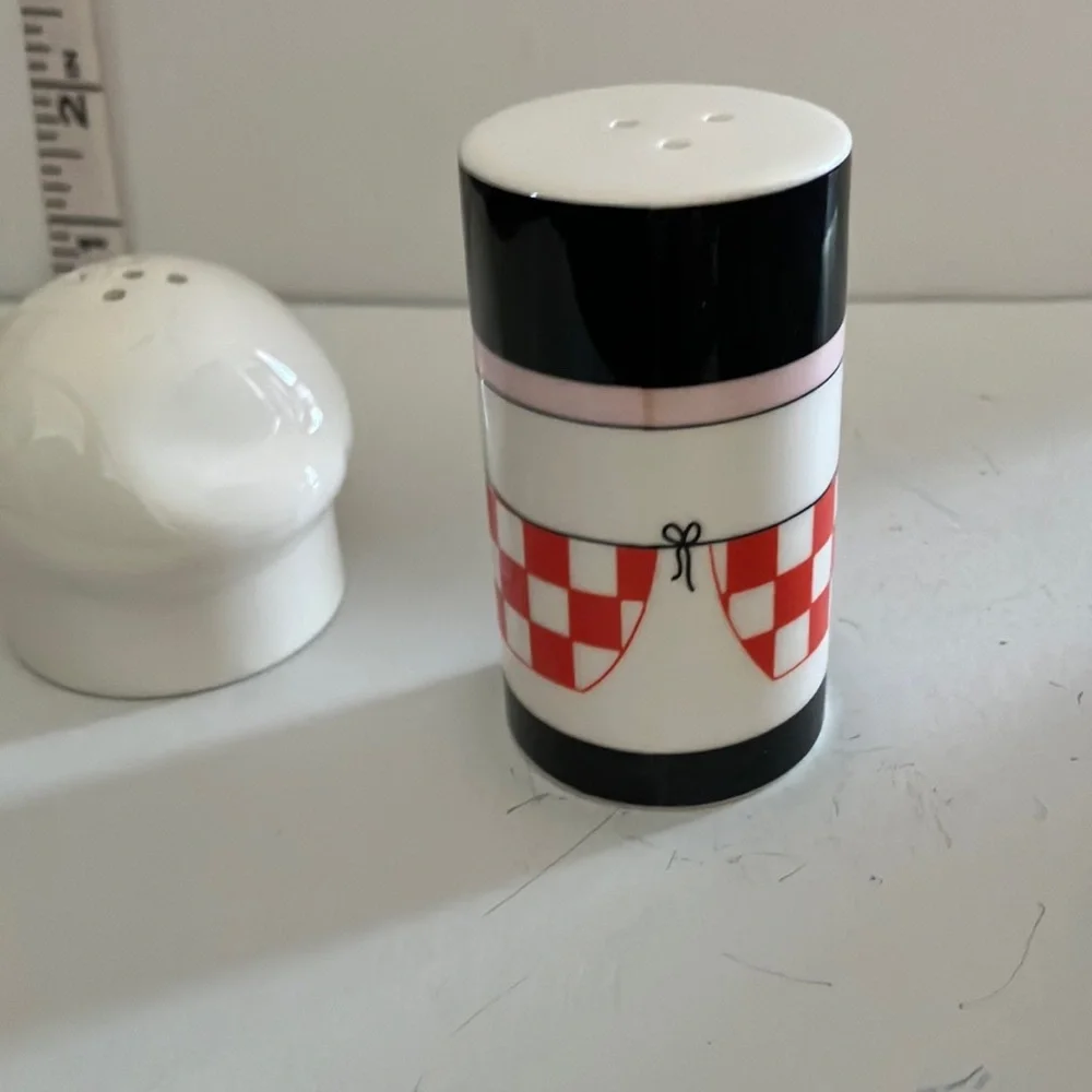 Avon Vintage‎ Chef Andre Salt and Pepper Shakers